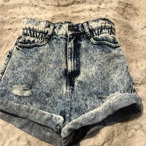 Denim Blue Women's Shorts retrofete, washed denim color